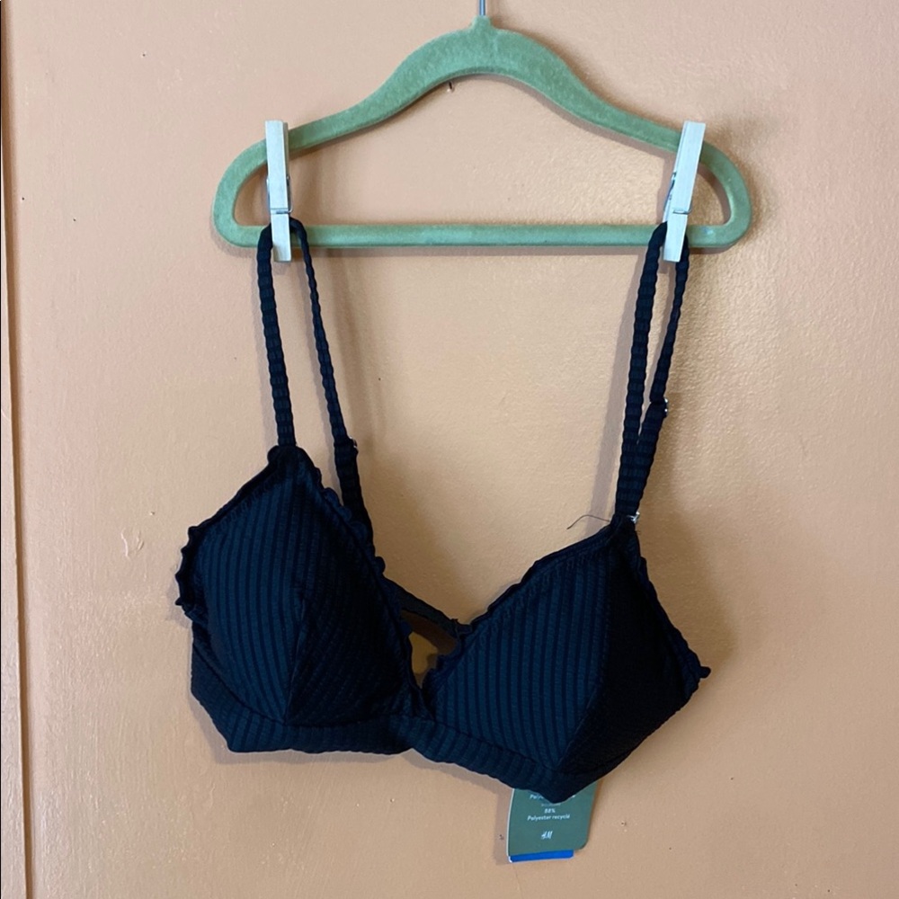 NWT Black Ribbed Triangle Bikini Top